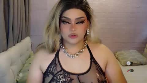 xsabbylicious69 online show from February 3, 2:53 am