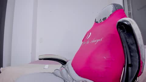 xtalianahotx online show from March 1, 5:35 am