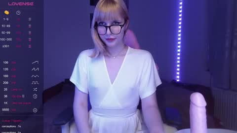 Pretty online show from December 21, 12:20 am