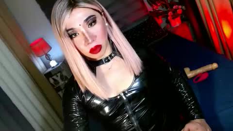 REYAN online show from October 25, 5:35 am