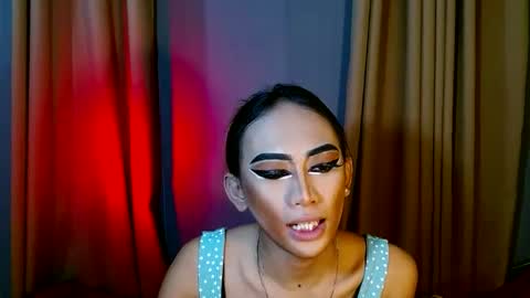 miss yasii online show from January 15, 4:32 pm