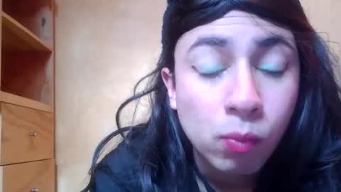 Yasmin Paez online show from January 17, 6:59 pm