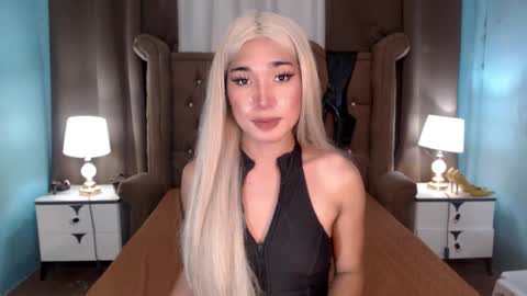 your_naughty_cumslut69 online show from November 1, 6:27 pm