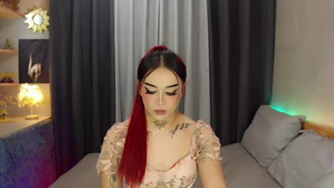 kim online show from February 11, 6:44 pm