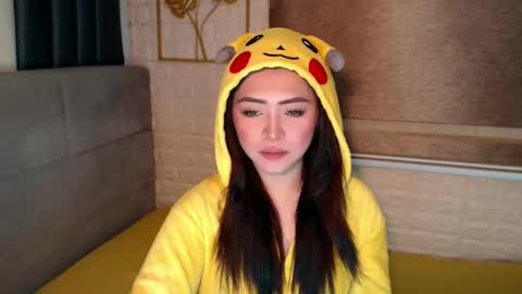 JEN  online show from February 28, 5:15 am