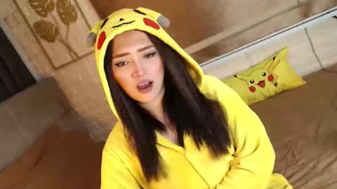 JEN  online show from September 12, 12:12 pm