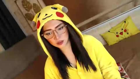 JEN  online show from September 20, 12:00 pm