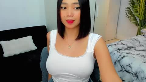 Snapshot of yowginethegreat chatting on February 26, 12:47 pm YowgineTheGreat online show from February 26, 12:47 pm