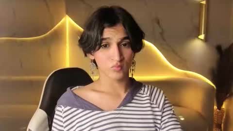 Zoe online show from November 21, 10:33 pm