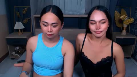 zoey_miles online show from October 12, 12:35 am