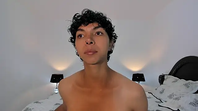 xhenisa  online show from January 14, 9:41 pm