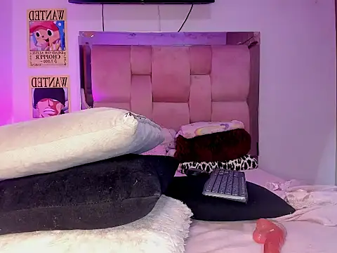 emily lady20 online show from November 9, 5:52 am