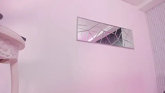 Mell Saenz online show from March 21, 6:16 am