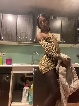 tamarabigass1 online show from March 15, 8:20 pm