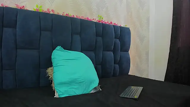 Ammy Connor1 online show from February 16, 9:01 pm