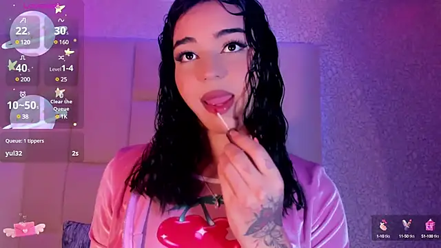 Summer walkerr online show from February 11, 12:37 pm