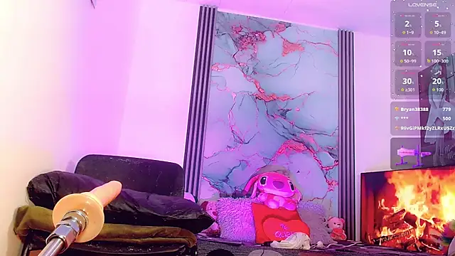  ChanellR  online show from October 13, 11:00 am