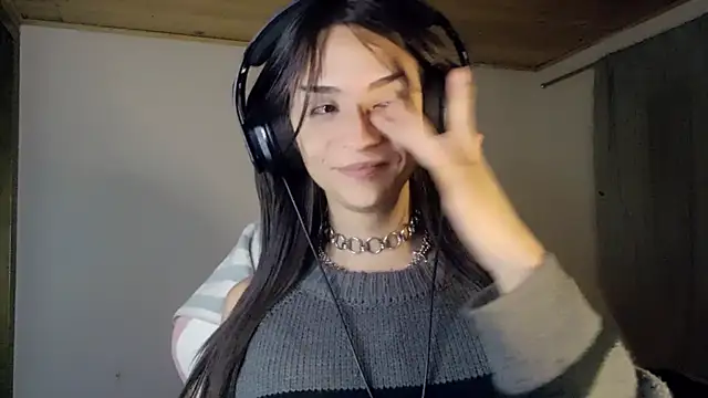 Dollbehavior  online show from January 9, 9:36 am