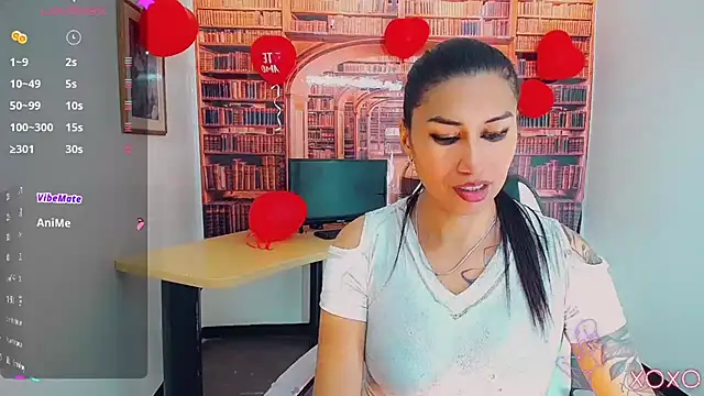 khiara moretti online show from February 18, 7:43 pm