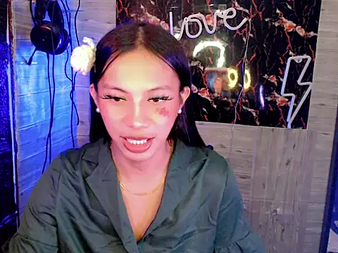 FinaFucker6969 online show from September 17, 5:23 am