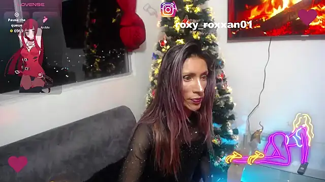 roxy roxxan online show from December 1, 6:38 am