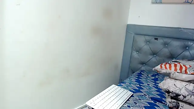 andre20a31 online show from October 21, 8:49 am