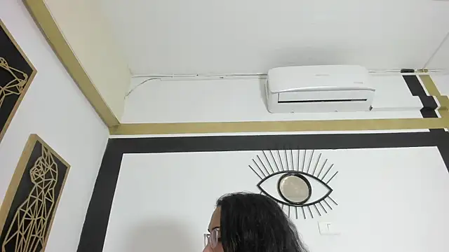 EmilyGomezLS online show from October 13, 11:33 am