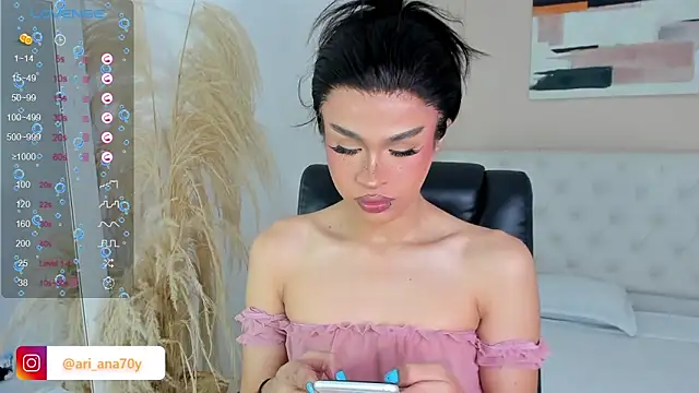 LOISE-XX online show from September 18, 5:13 am