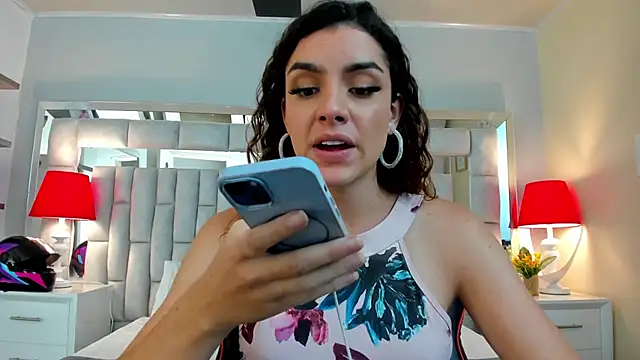 mariiahneedles online show from November 21, 2:12 am