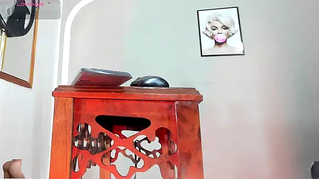 Jimena Grey online show from November 15, 7:39 am