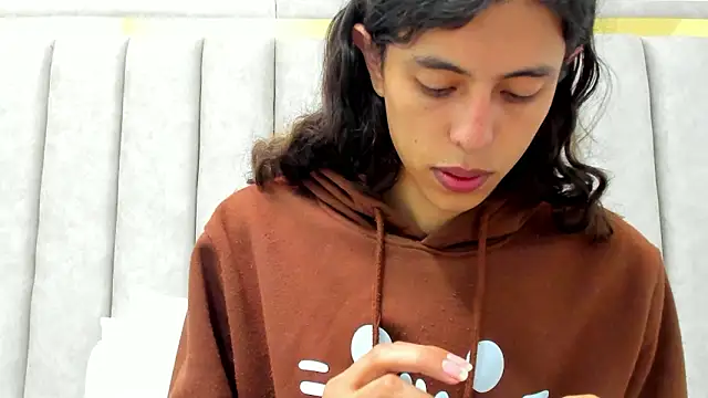 FreyaMoller online show from February 21, 6:33 pm