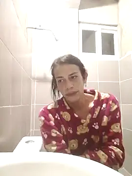 Snapshot of alexxa_dirty chatting on December 22, 4:39 am alexxa dirty online show from December 22, 4:39 am