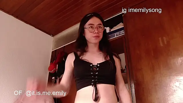 emily pearl  online show from February 6, 8:14 pm