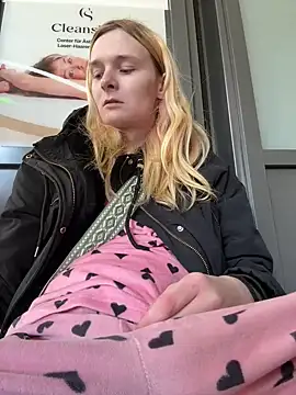 emma neko online show from March 17, 11:05 am