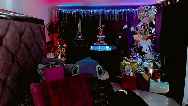 the-horus-girl online show from December 4, 12:04 am