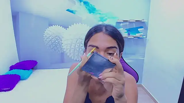 DEMI LEED online show from November 6, 1:33 pm