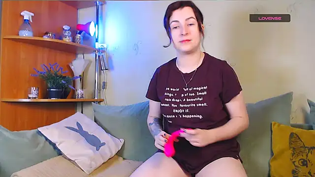 Caroline1995 online show from November 27, 6:38 am