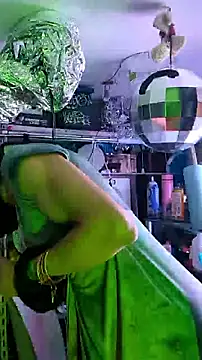 gurlnips online show from January 19, 12:58 pm