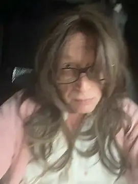 NinasNylonz online show from May 12, 1:53 pm