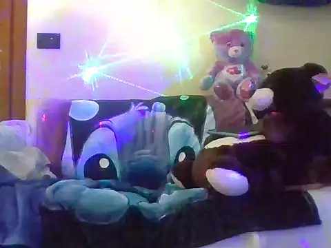 scorpionlady70 online show from December 14, 10:18 pm