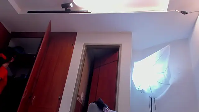 Snapshot of evelyn_wine chatting on October 11, 8:22 pm evelyn wine online show from October 11, 8:22 pm