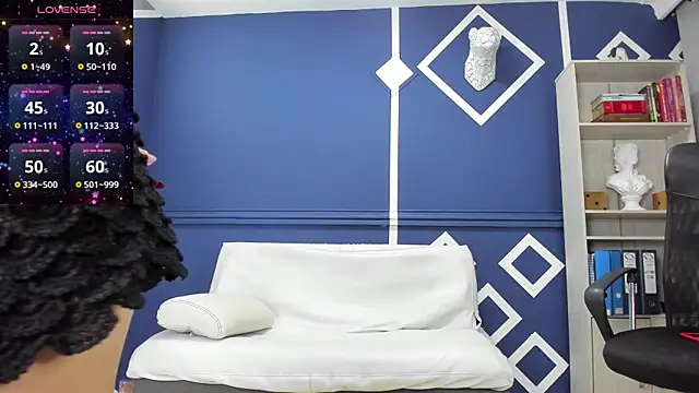 charolbruce 1 online show from March 13, 12:24 pm