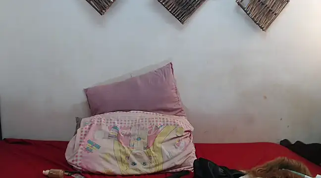 RoyalQueenxx online show from March 6, 5:21 am