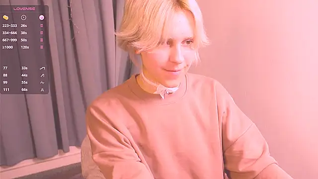 Snapshot of edward_holy chatting on December 9, 9:58 pm edward holy online show from December 9, 9:58 pm