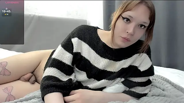 fem to online show from December 16, 4:50 am