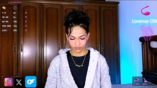 Snapshot of Abby_bella09 chatting on November 1, 6:44 am Abby bella09 online show from November 1, 6:44 am