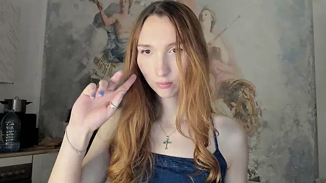 LisaIcon online show from May 22, 9:16 am