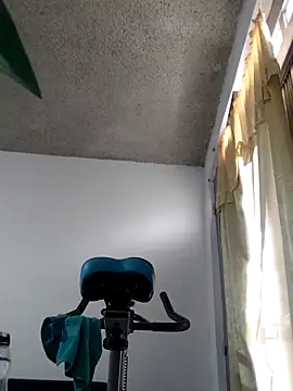 jesicardiente27 online show from February 21, 2:20 pm