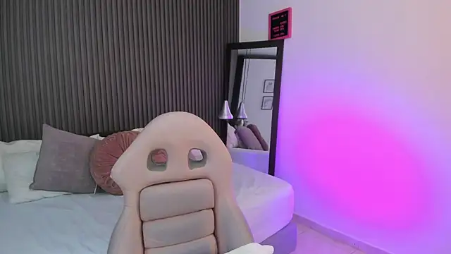 sammybrunette1 online show from January 18, 10:29 pm