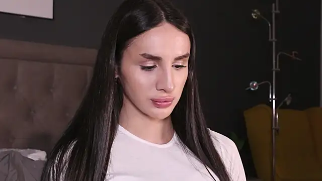 Kim Oberlin  online show from October 2, 11:55 am